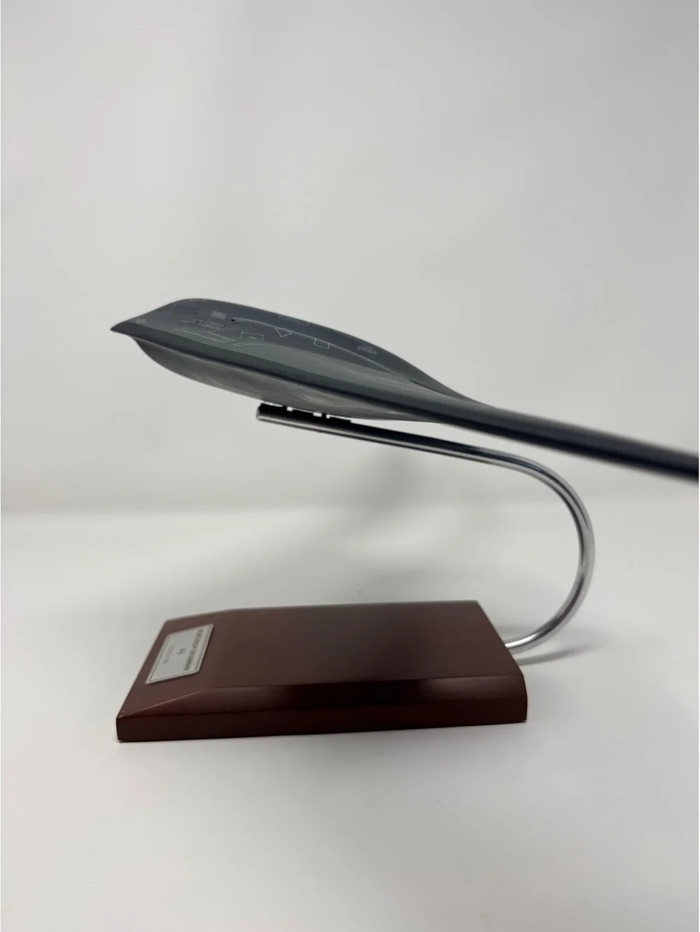1/100 Executive series Models Northrop Grumman B-2 stealth bomber Mahogany wood